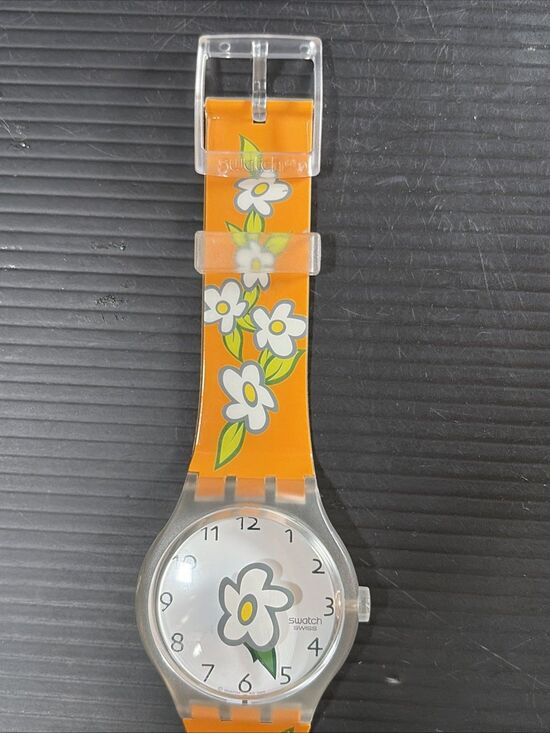Swatch Newgent X-LARGE Model 2004 Model Daisy Daze Item Number SUDK110 main image 9